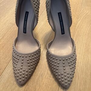 French Connection Biege Pymp